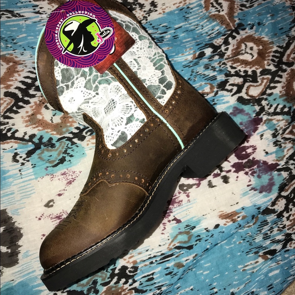 Justin fat baby boots!😊